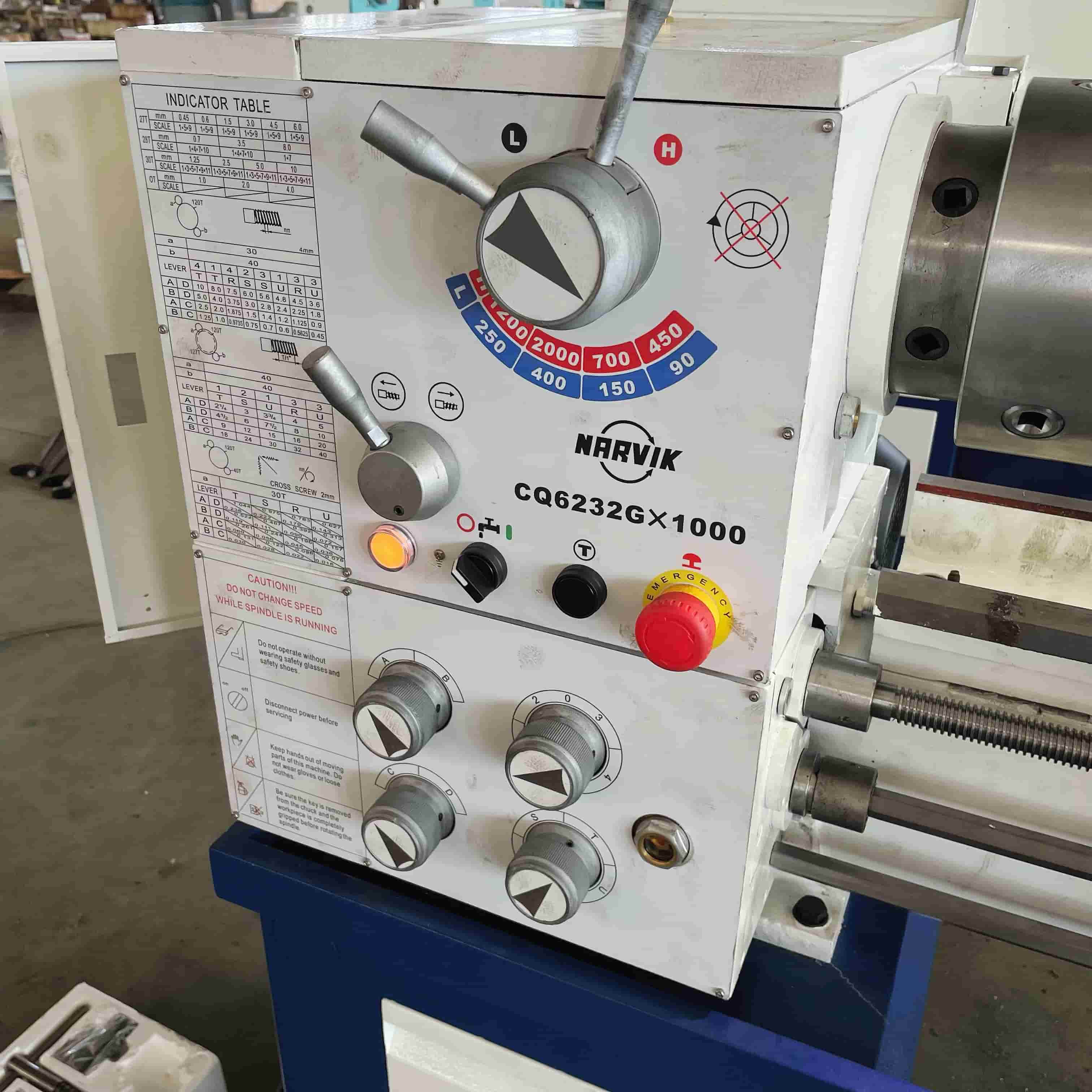 Universal Lathe Machine Tools Universal Lathe Machine Tools
