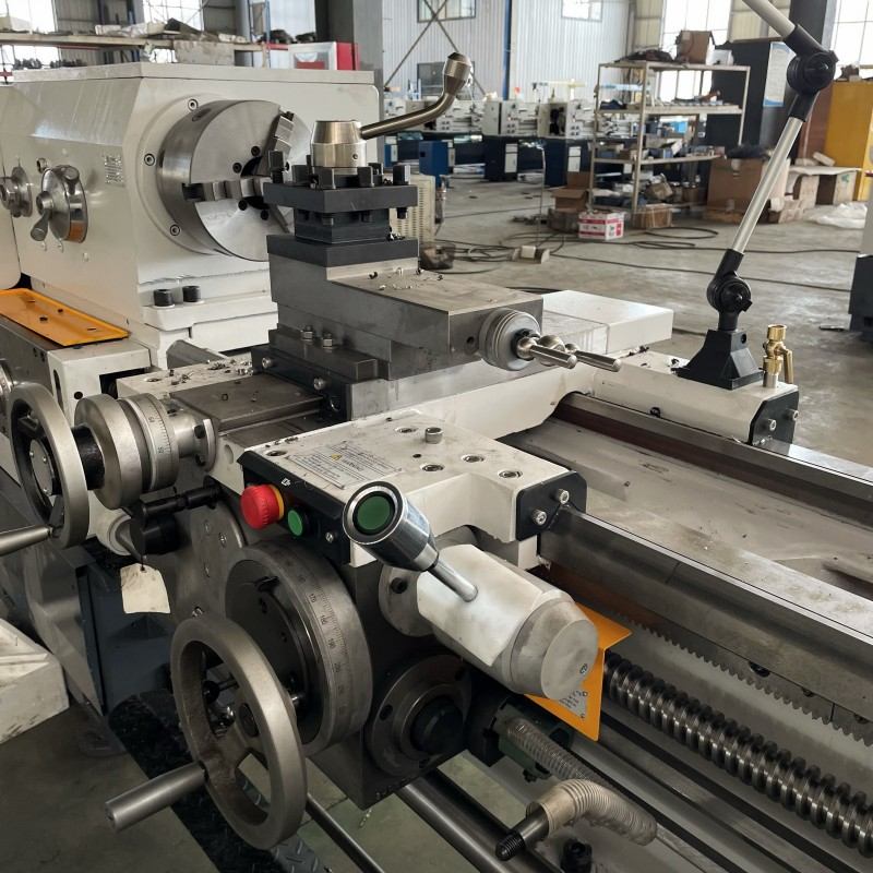 High-precision Manual Lathe High-precision Manual Lathe