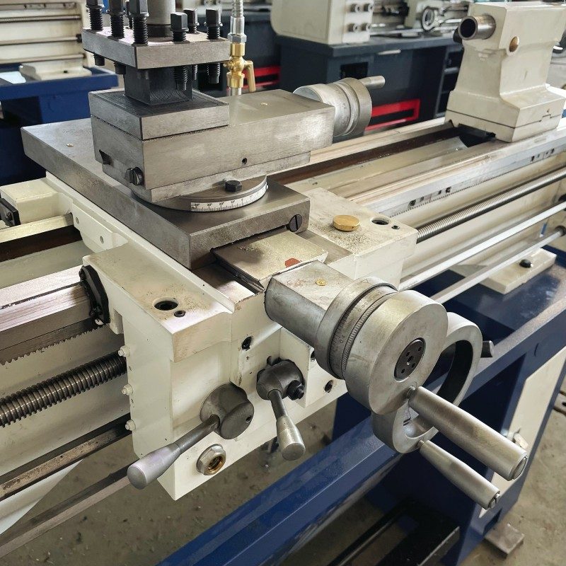 Metal Turning Lathe