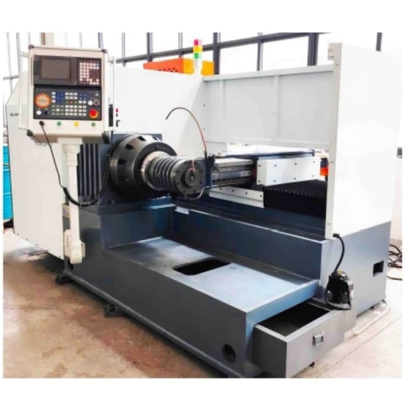 Automatic metal spinning machine