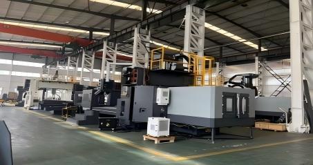Máy phay giàn CNC: Đặc điểm cấu trúc, ưu điểm cốt lõi và ứng dụng gia công