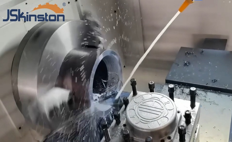 Máy tiện ren ống CNC dòng QK13 | Máy tiện ren ống dùng trong ngành dầu khí
